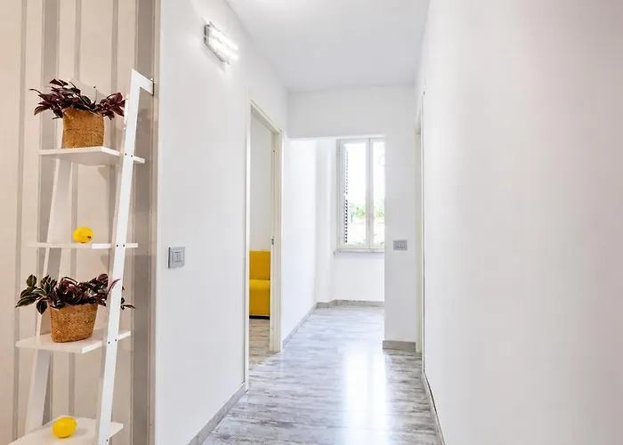 Elegantis Campo Marzio With Terrace - Elegance Near Spanish Steps Trevi And Pantheon