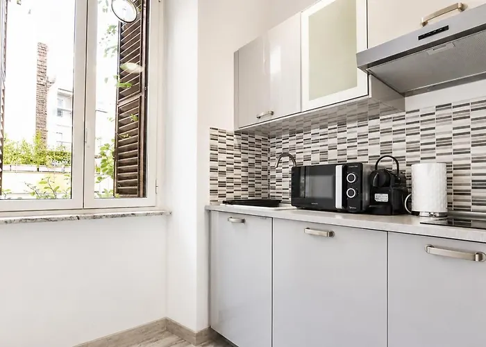 Elegantis Campo Marzio With Terrace - Elegance Near Spanish Steps Trevi And Pantheon Roma